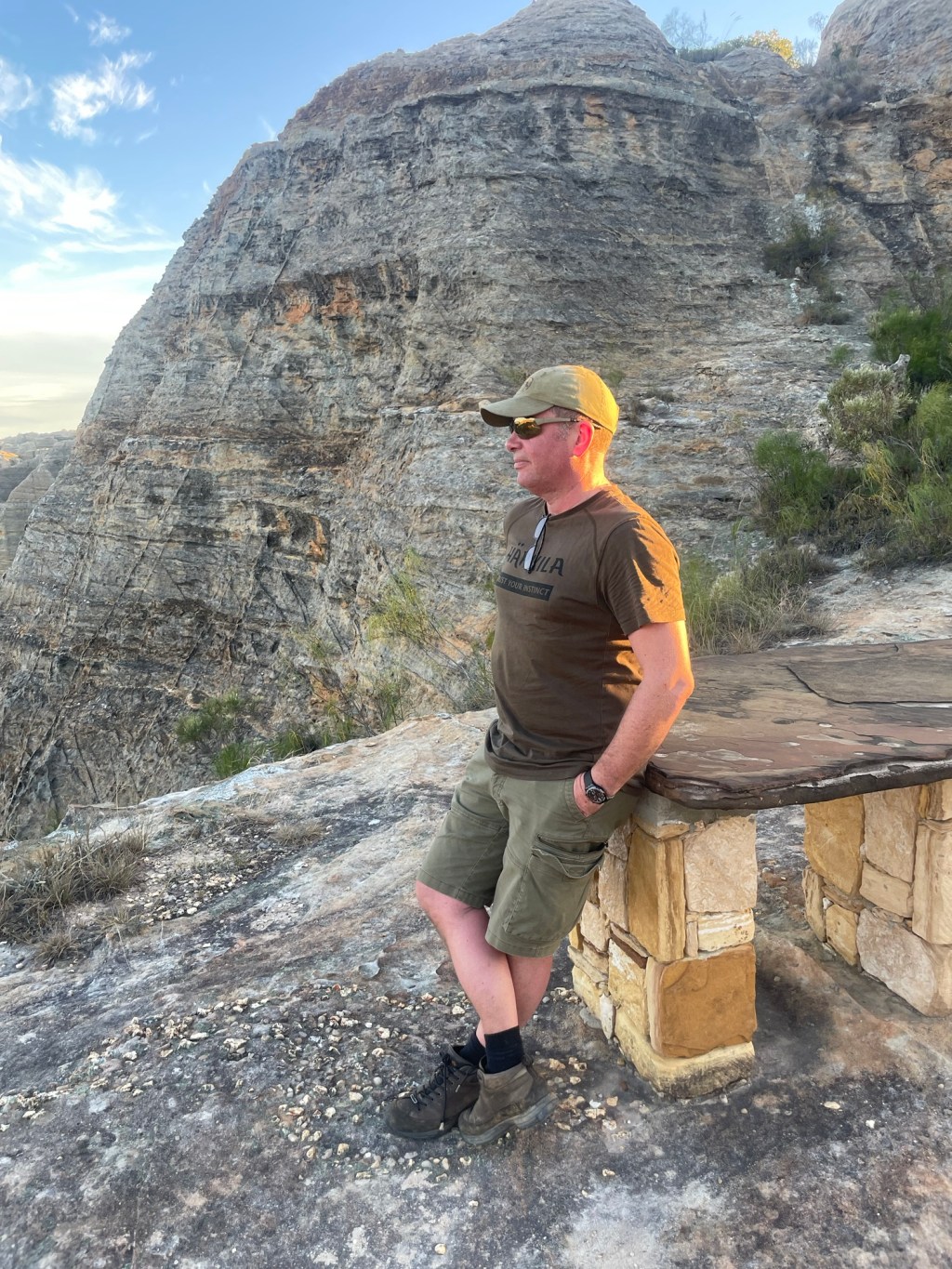 2024-04-06: ringsvansad lemur, Isalo, solnedgång,&nbsp;frieri